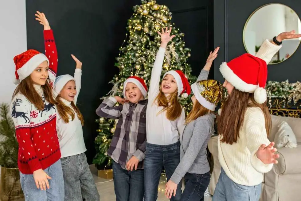 54 Exciting Christmas Party Games For All The Family | Easy Kids Parties